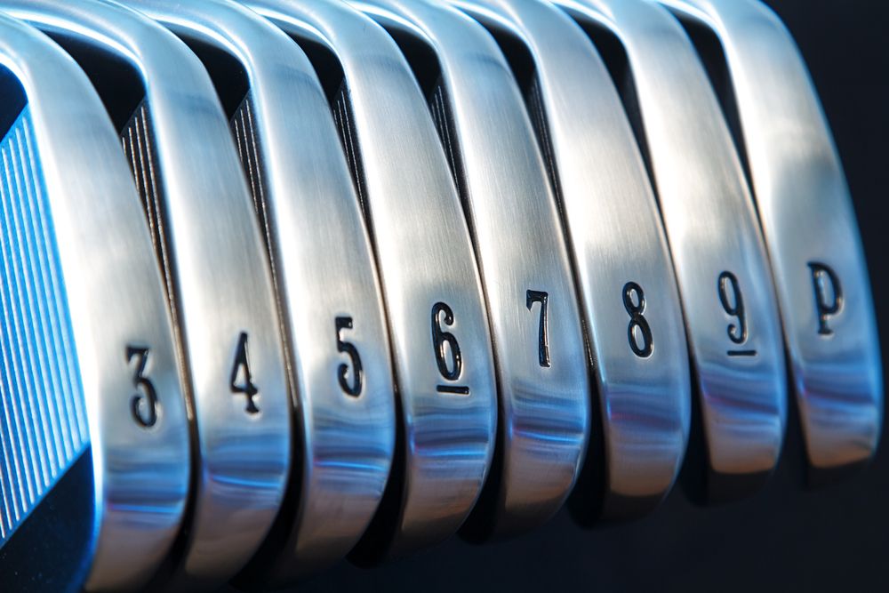 The History and Evolution of Golf Clubs: From Wooden Wonders to High-Tech Marvels
